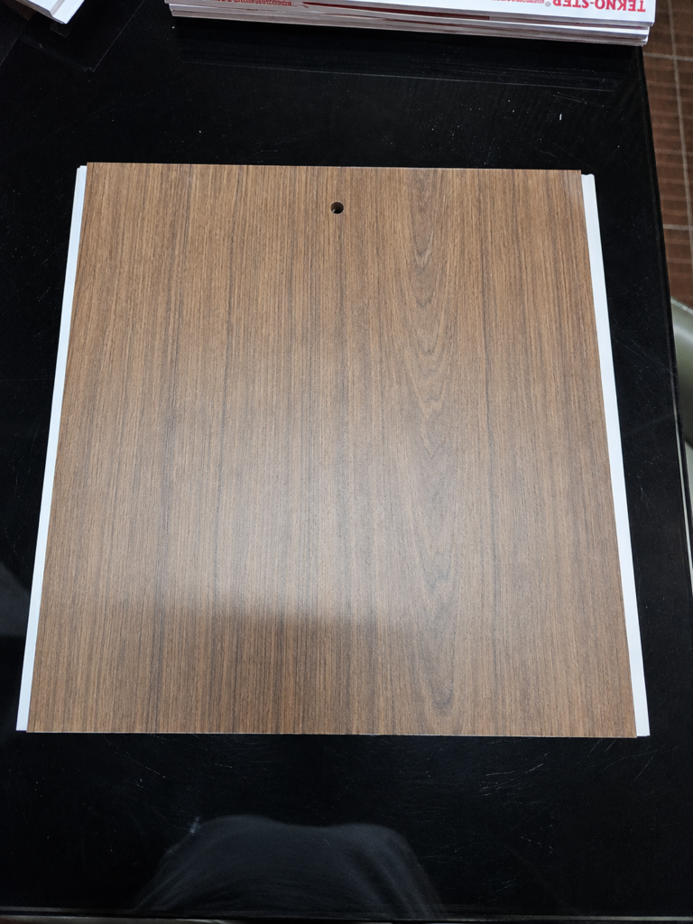 Panel Liso de PVC - Wild teak
